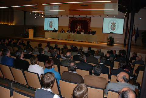 068E0C95B7AB40019FED8EDF88C928F9