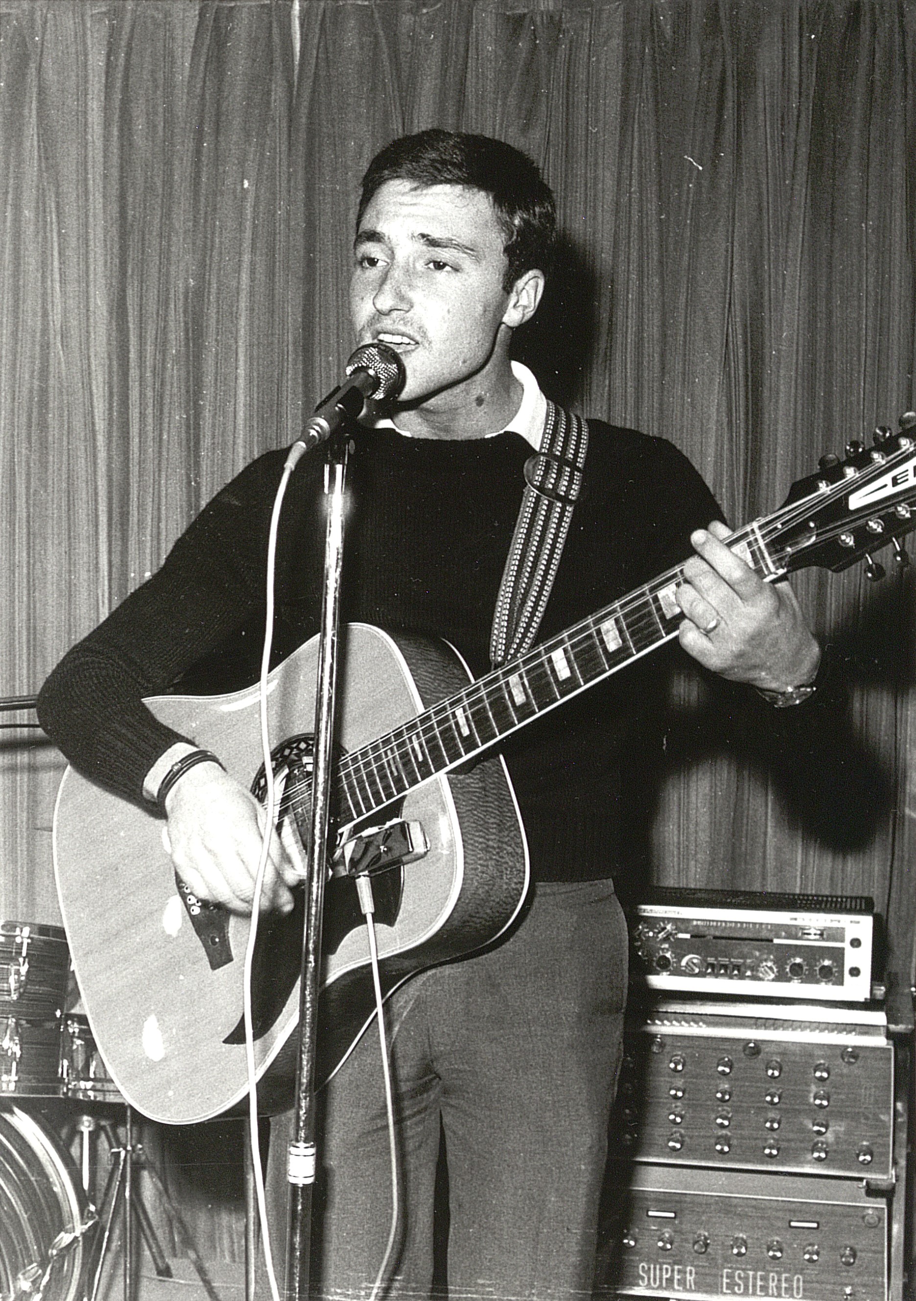 Javier Segovia Cantautor