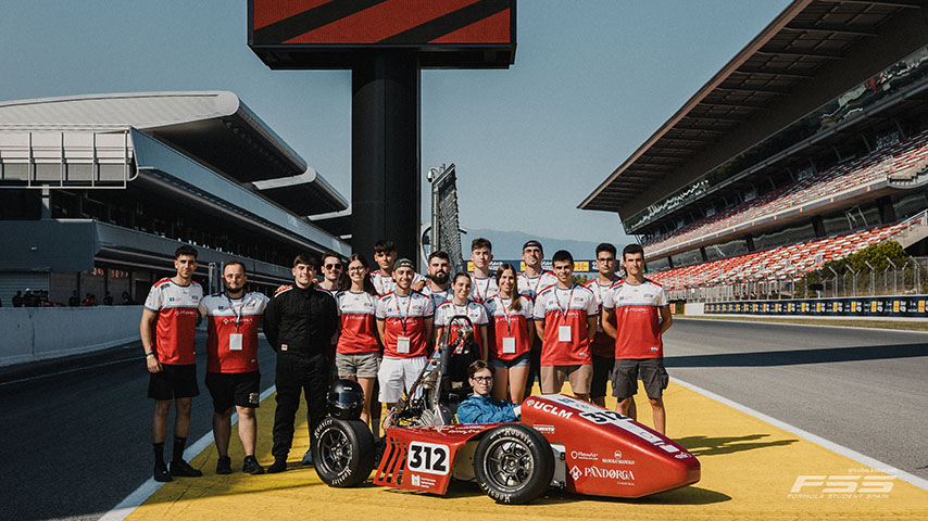 El equipo UCLM Racing Team participa en la Formula Student Spain 2025.