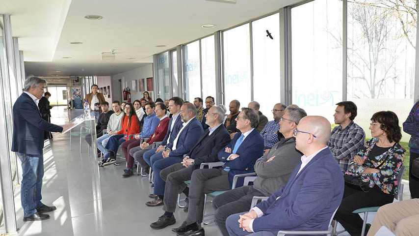 El rector preside el acto de cambio de denominación del observatorio, durante el que se ha descubierto una placa 