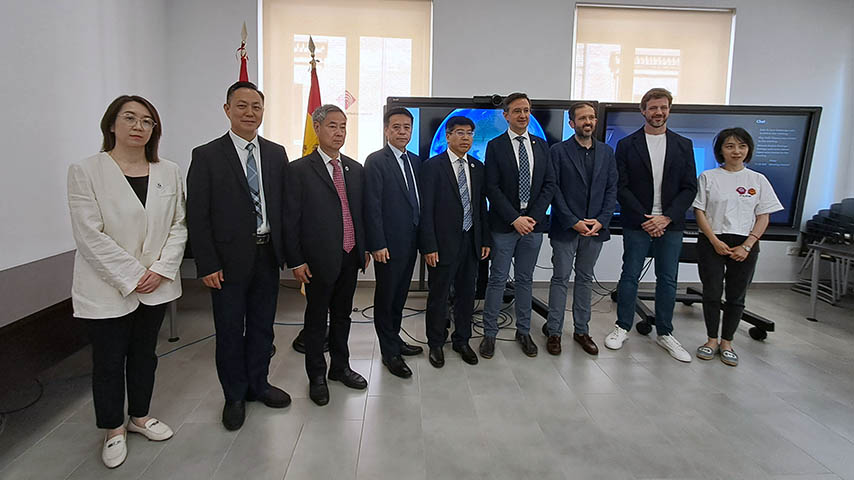 Visita de una delegación de la Central China Normal University al Campus de Toledo