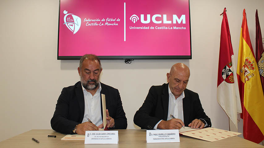 Firma de convenio entre la UCLM y la FFCM para las competiciones regionales femeninas.